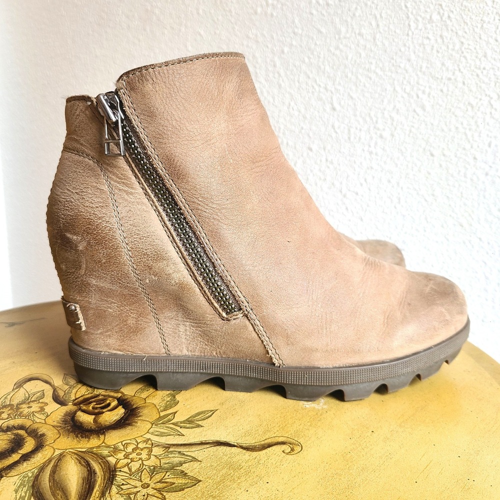 Sorel Joan of Arctic‎ II Leather US 7 Wedge Boots Booties Zip Up Tan Nubuck - Picture 3 of 9